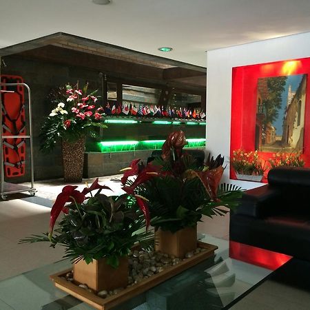Hotel Alameda De La 10 ميديلين المظهر الخارجي الصورة