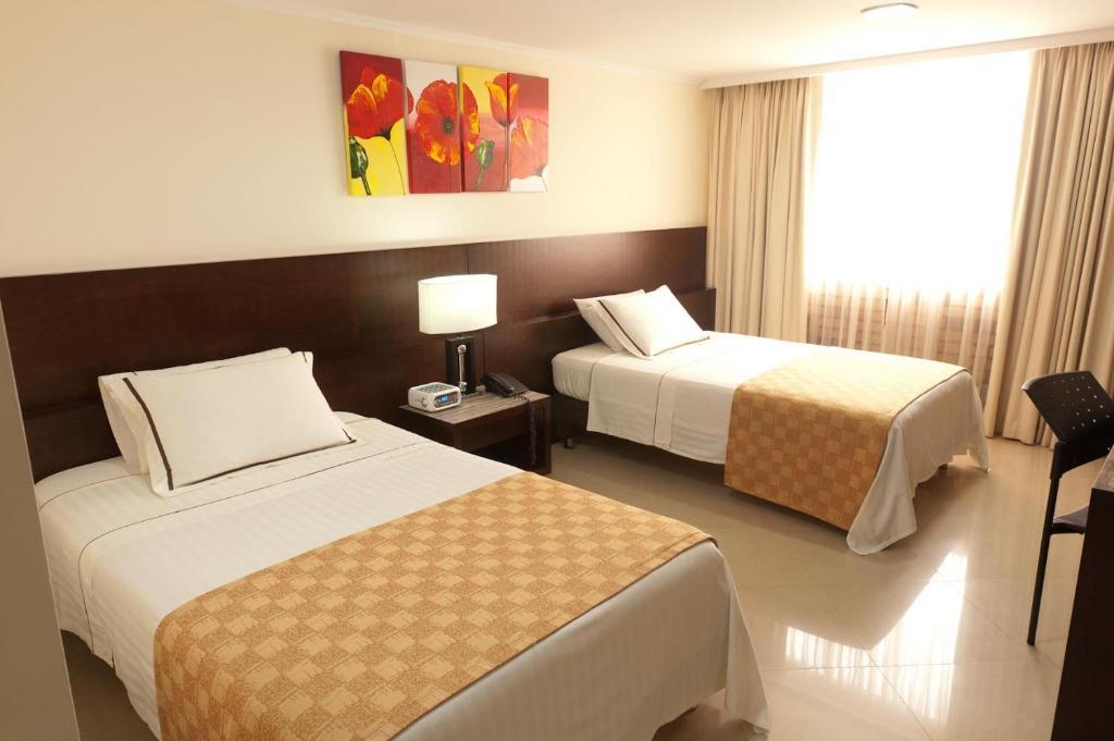 Hotel Alameda De La 10 ميديلين الغرفة الصورة