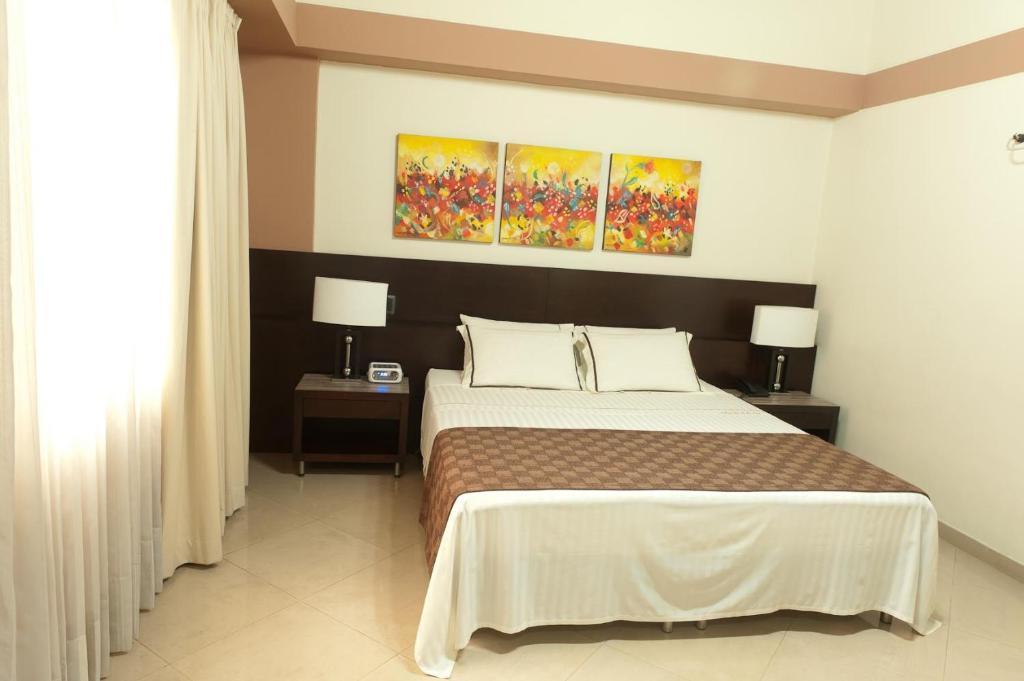 Hotel Alameda De La 10 ميديلين المظهر الخارجي الصورة